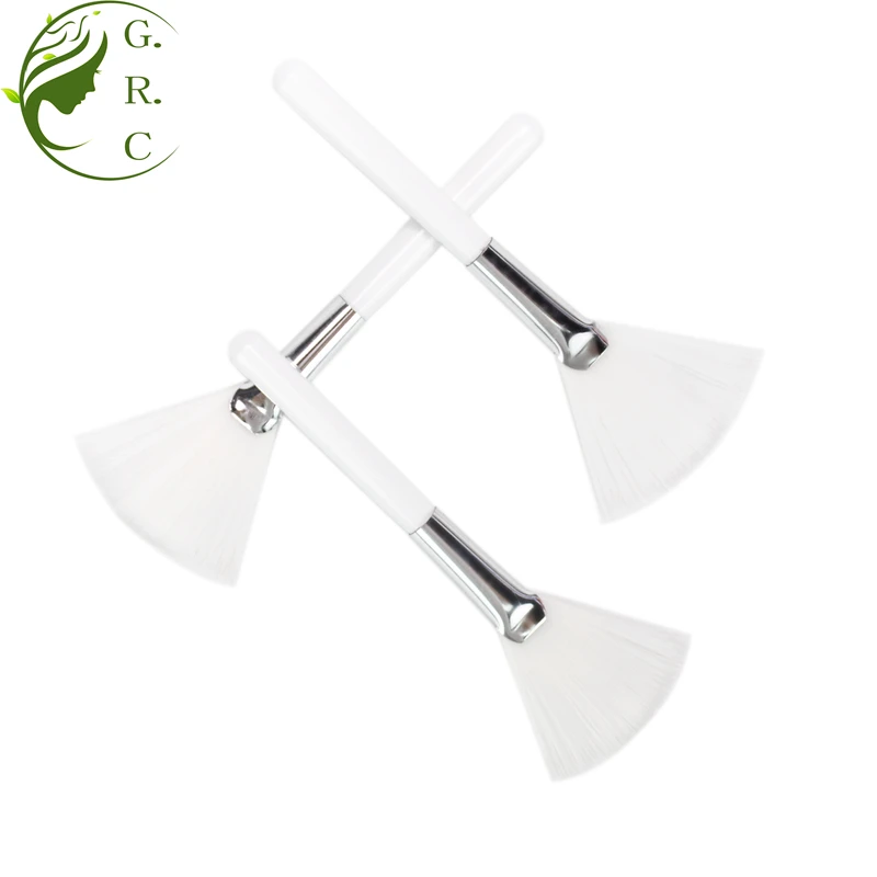Disposable Travel Size Skincare Full White Single Small Fan Makeup Brushes Mini Silver Chemical Peel Fan Brush For Face Make Up