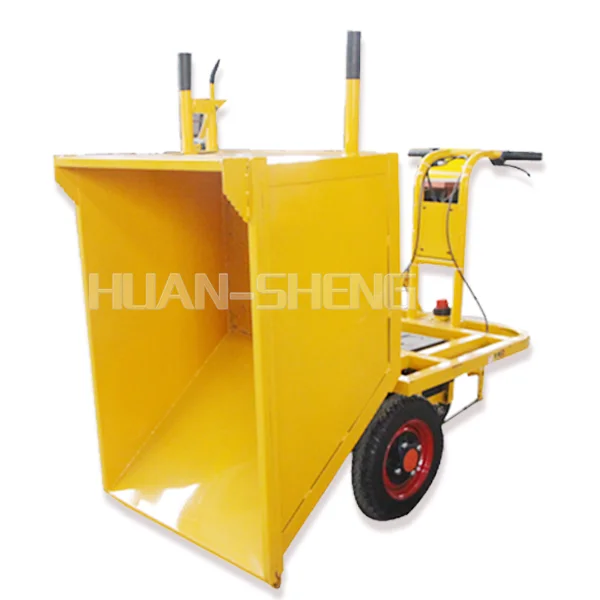 Трехколесная электрическая тележка для переноски тяжелого самосвала на строительной площадке