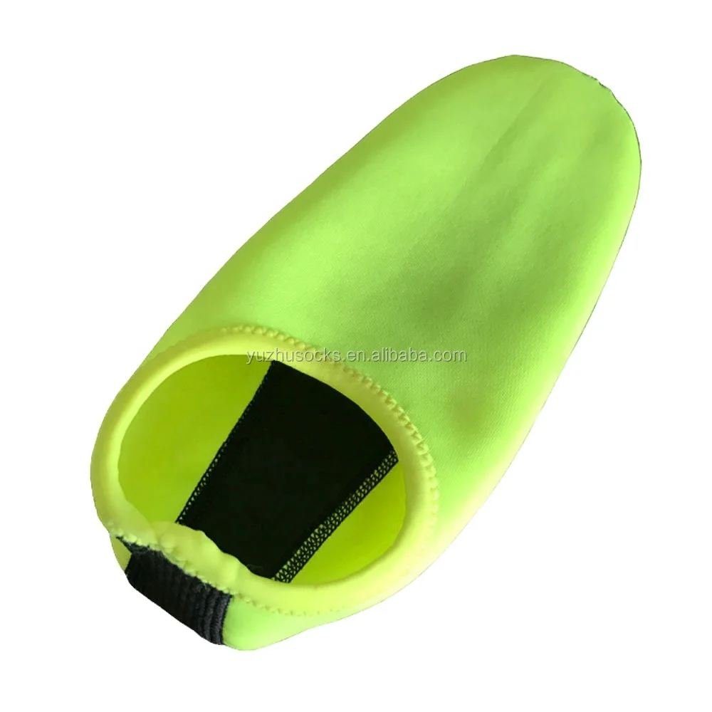 Wholesale comfortable sun beach walk shoes neoprene beach sport volleyball tennis or diving neoprene ankle socks