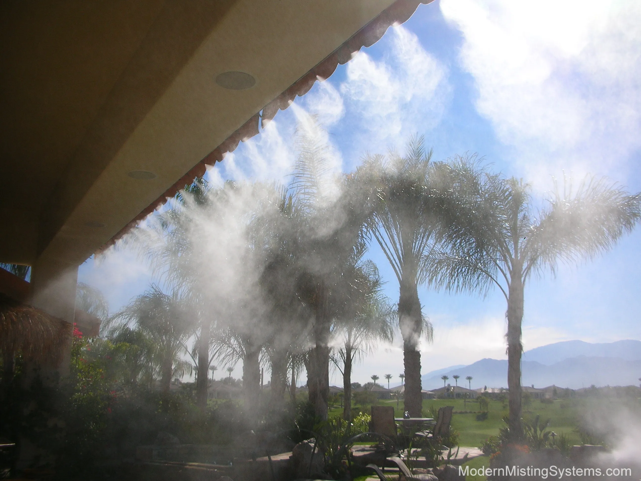 Water Mist Machine Pump Misting System for Villa Restaurant Outdoor Cooling