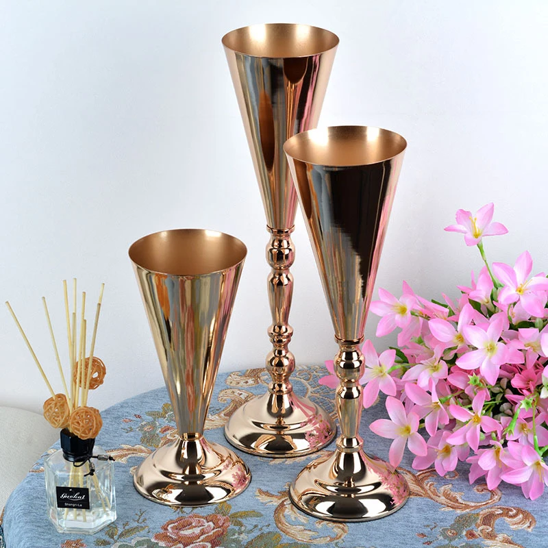 Wedding Table Decorative Centerpieces Artificial Flower Arrangement Gold Metal Trumpet Flower Vase for Party Home Decoration