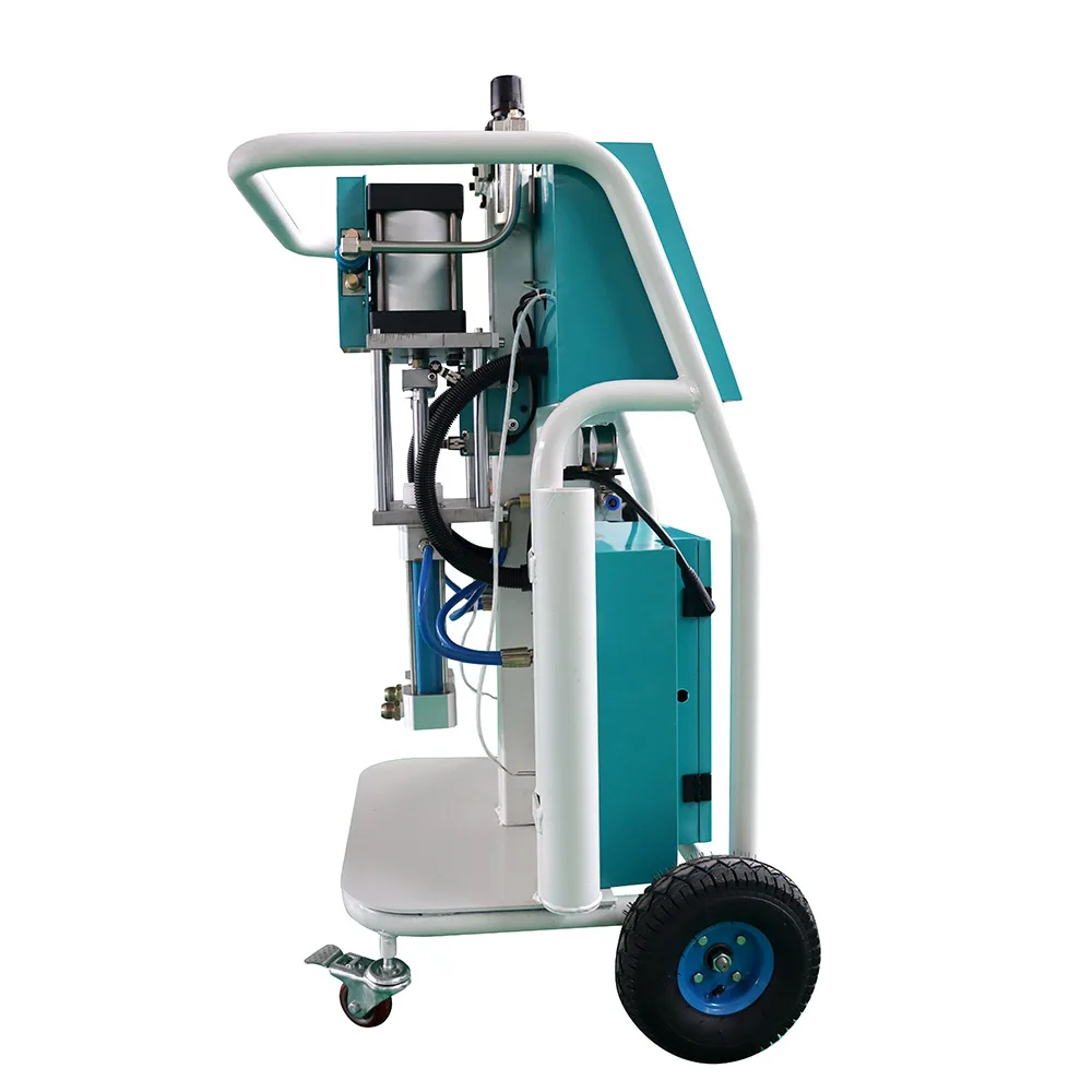 High pressure polyurethane and polyurea spray foam machine