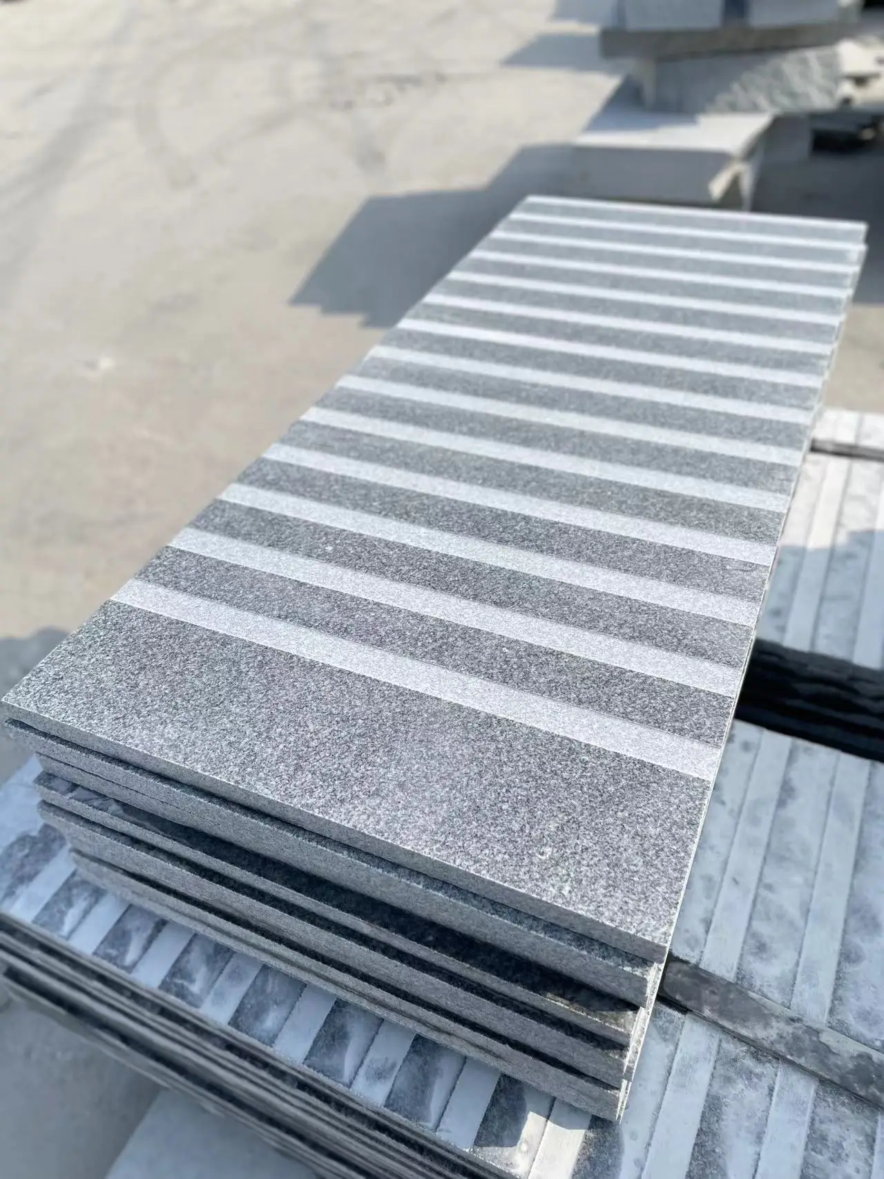 Chinese Sesame Grey Natural Stone Granite G343 Cheap Granite for sale
