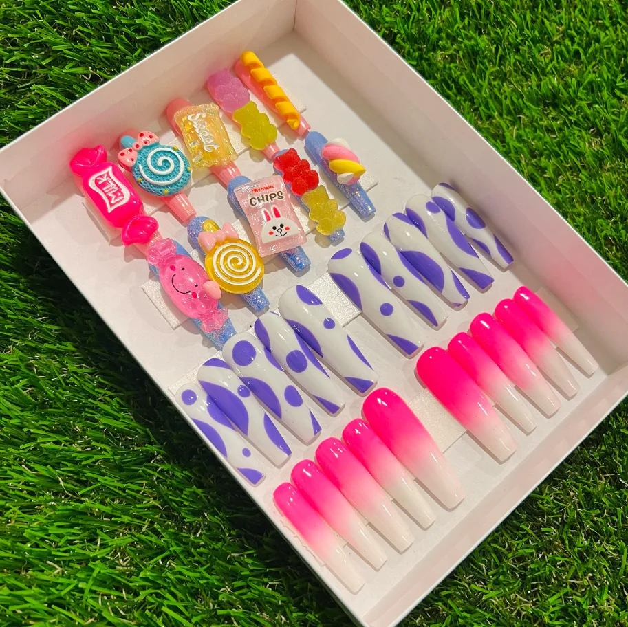 Customised Press On Nails Aquarium Full Cover False Nail Art Artificial Glow in the Dark Press On Nails