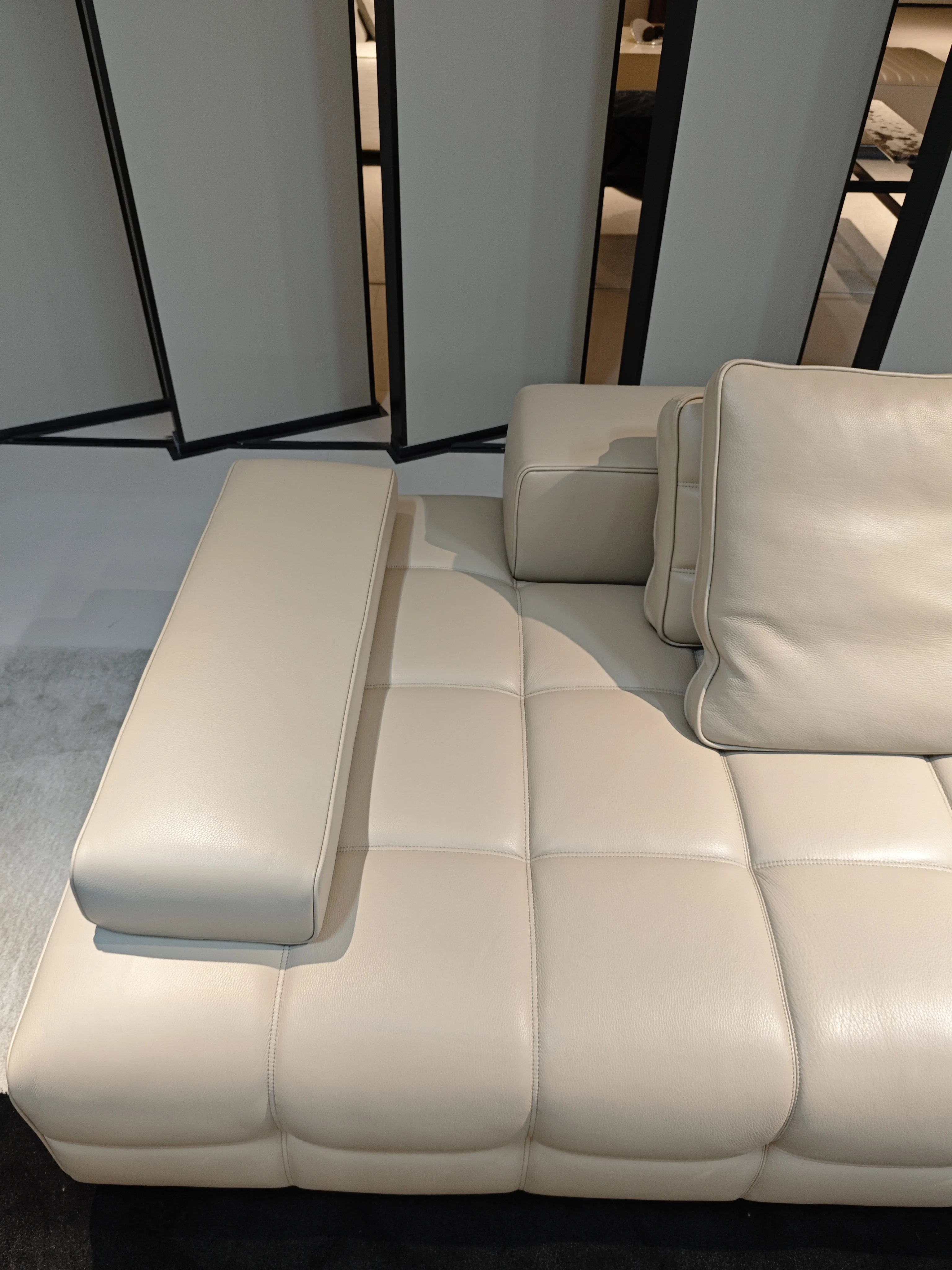 New Style Householod Sectional Modular Couch Living Room Soft Comfortable Leather Sofa Bed