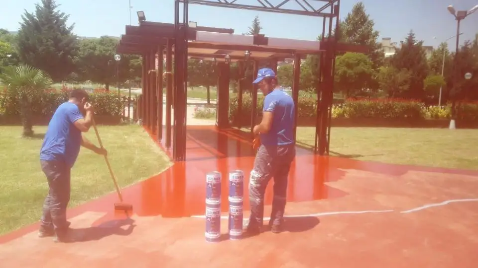 ISONEM SHINE FLOOR, POLYURETHANE BASED 2 PARTS FLOOR PAINT, NON YELLOWING, NOT FADING INDOOR AND OUTDOOR - 4,5 kg set