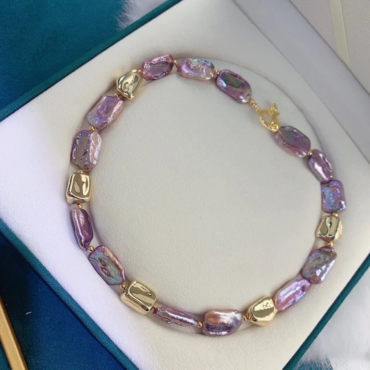 2022 NEW Fashion Natural Pearl Beautiful Purple Baroque Necklace Gold Spacer Necklace for Women