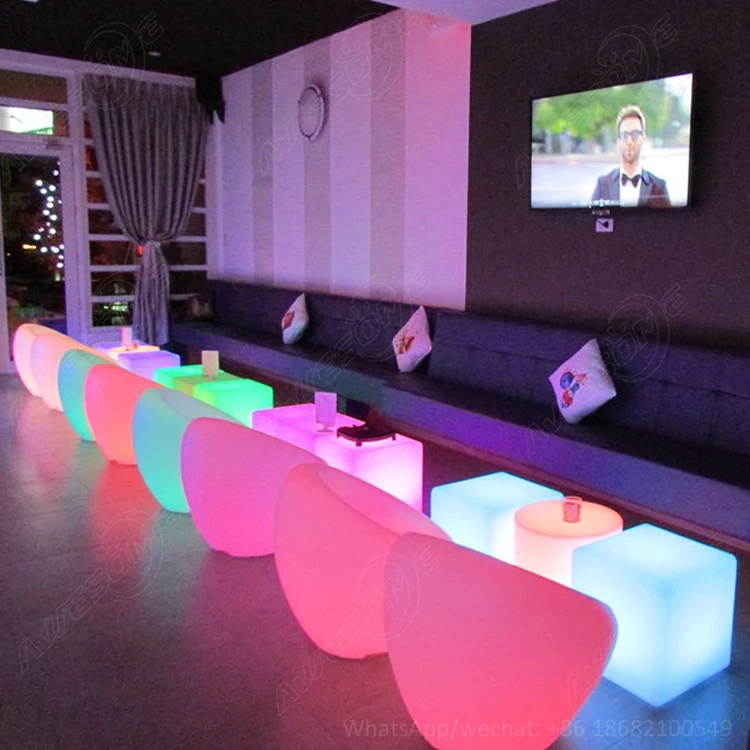 PUFFS LOUNGE / MESAS DE CENTRO / led cube coffee table for events