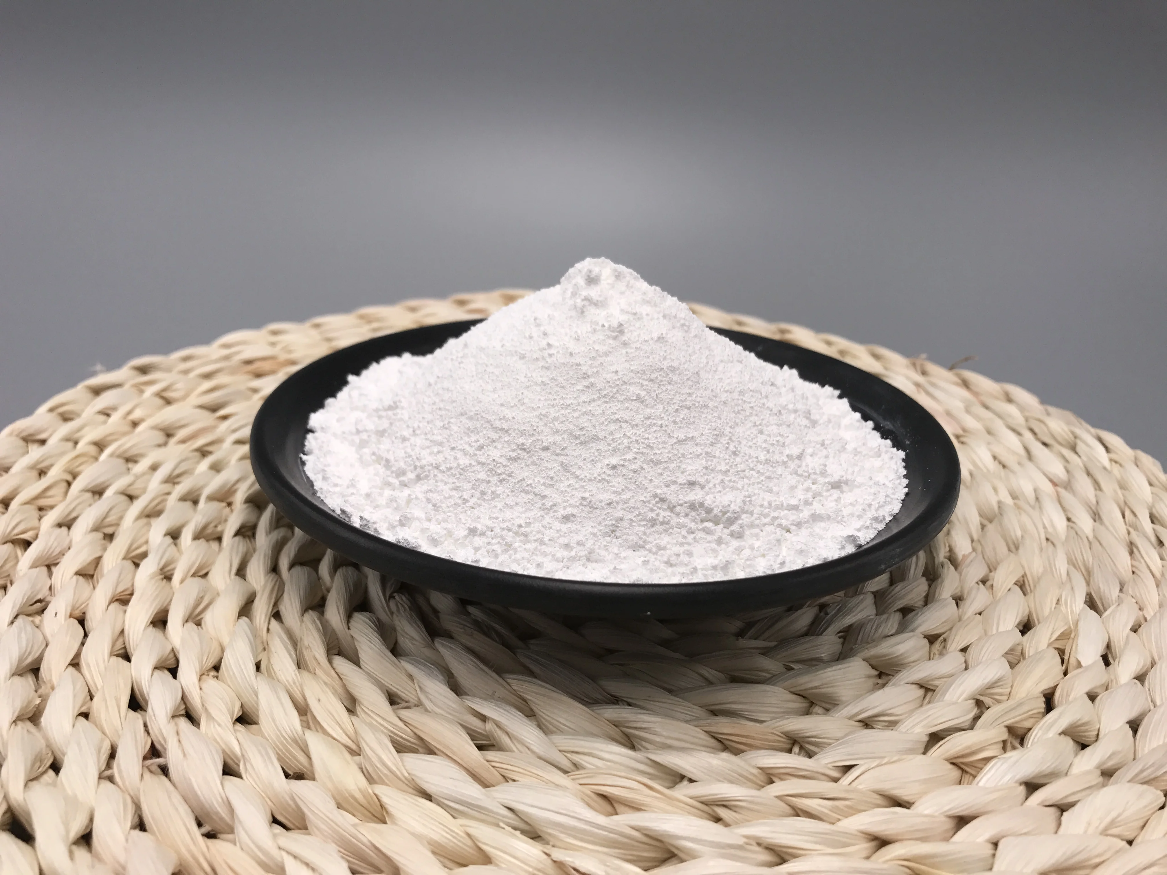 The Many Applications of Dioxide Titanium in the Paint Industry