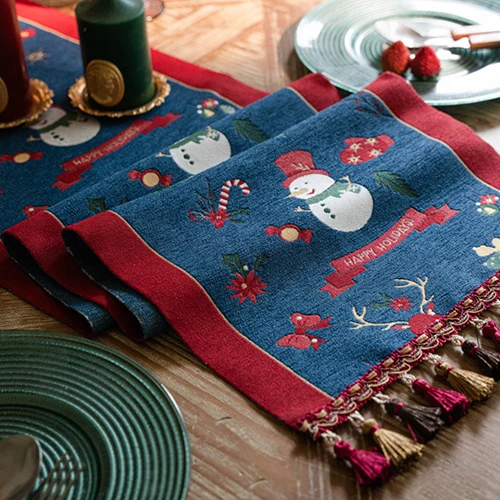 New Customization Christmas Knitted Fabric Tassel Home Grid Table Decor Table Runner for Winter Dining Farmhouse.