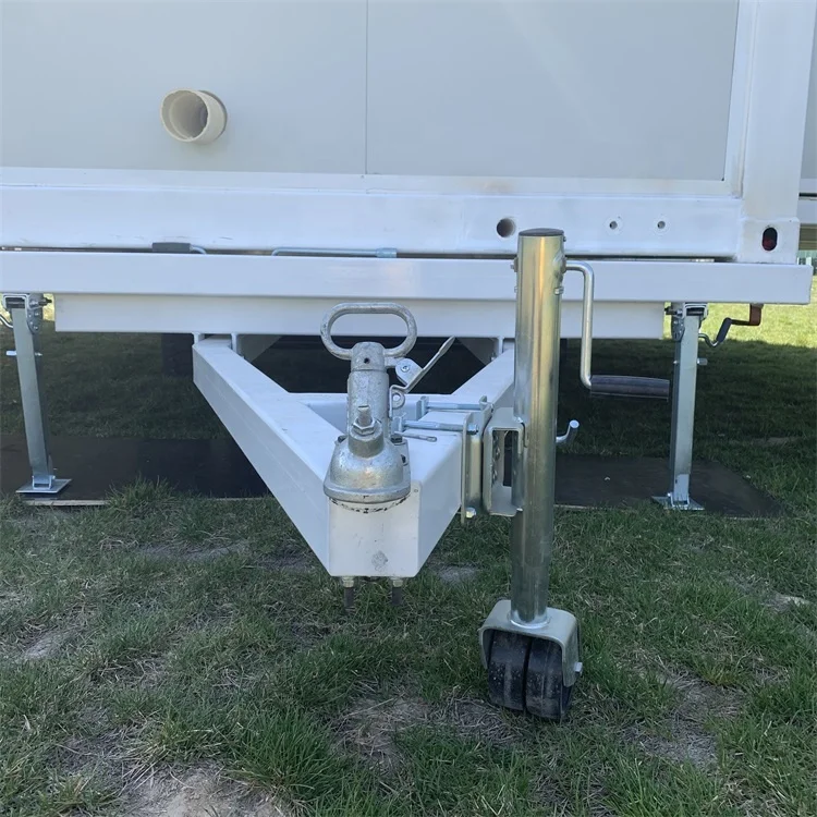 Hot sale prefab 20 40 ft steel frame container caravan cabin house on wheels for europe