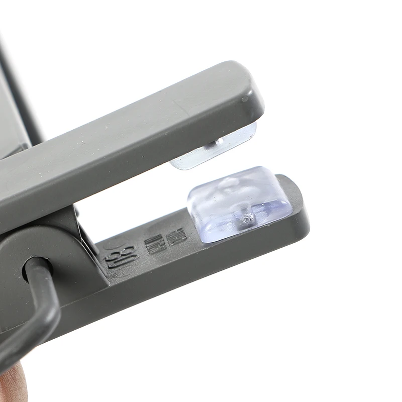 Wholesale Sample Free plastic hanger Custom Logo clothes hanger non slip Coat Plastic Hangers for clothes