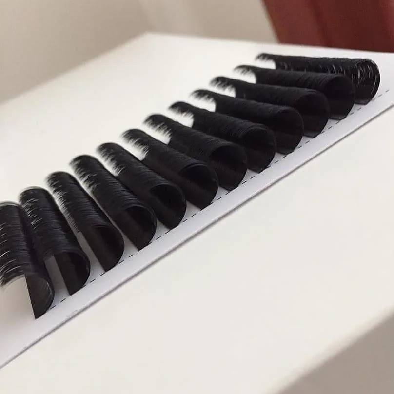 Volume premade lash suppliers eco friendly private label bulk easy fanning eyelash extensions wholesale