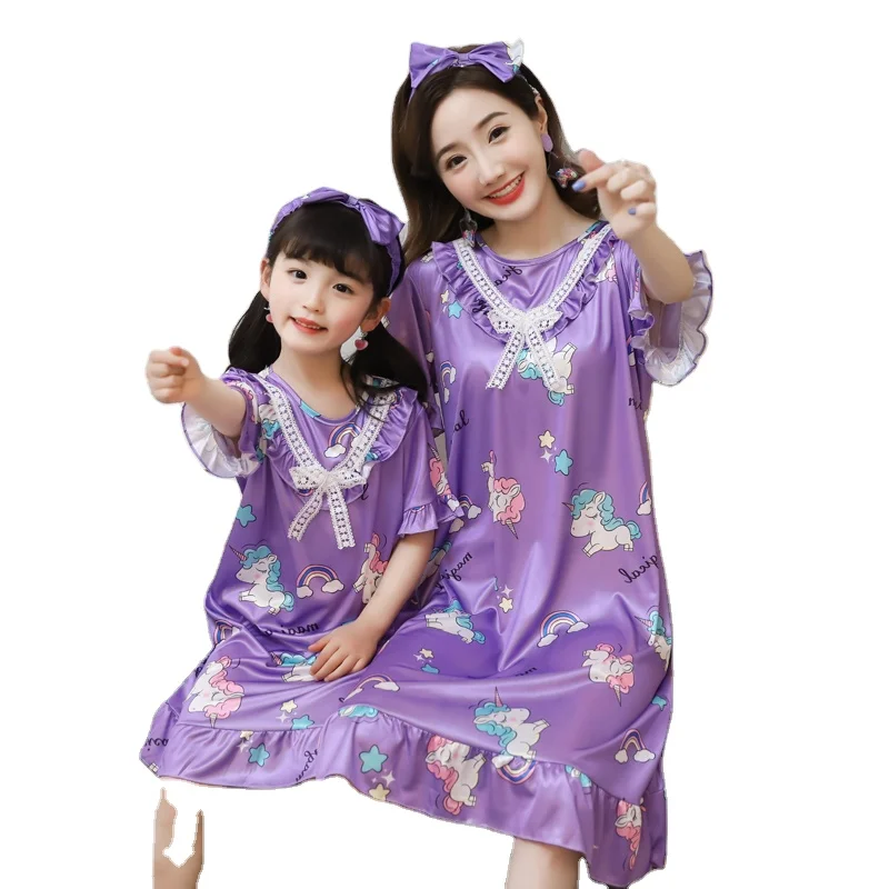 
Matching Family Pajamas Nightgown Mother Daughter Outfits Cute Family Matching Silk Sleepwear Dress Summer Night Shirts 