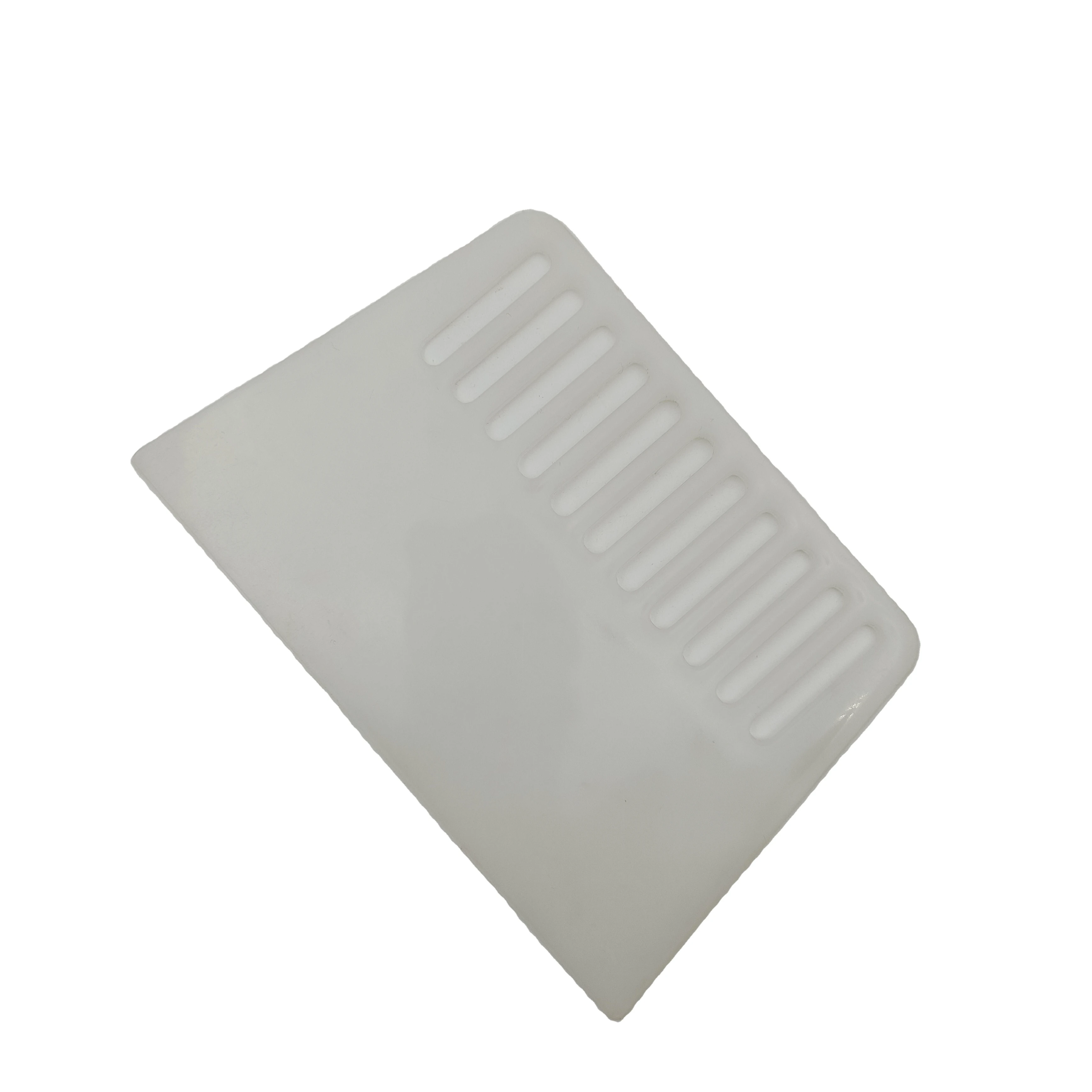 Plastic  putty knife for building renovation