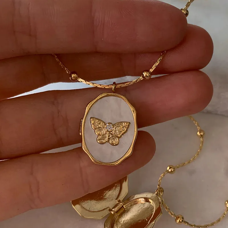 2024 Photo Frame Necklace Shell Pearl Butterfly Locket Necklace With Photo Gold Butterfly Necklace For Woman