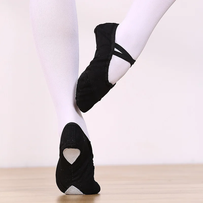 Детские танцевальные Тапочки; Кружевные парусиновые балетки на мягкой подошве для девочек; Кроссовки для девочек