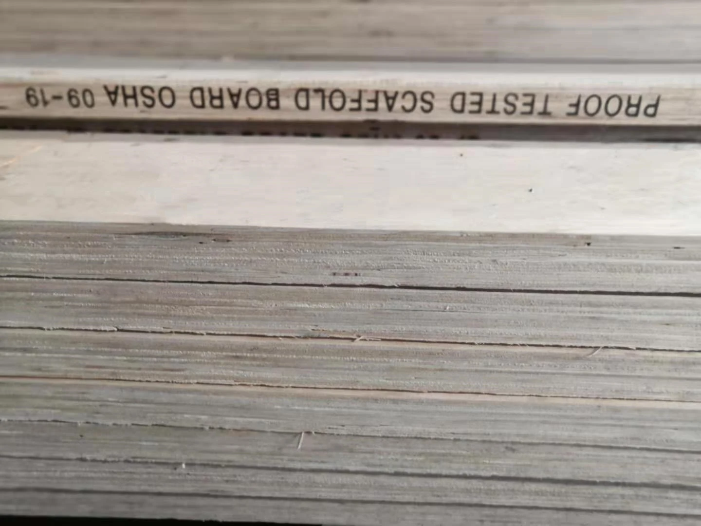 construction grade pine lvl scaffolding planks structural pine wood 25mm 30mm 35mm OSHA certificate wooden plank / LVL scaffold