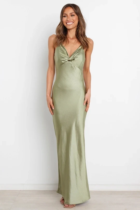 2021 summer  Sexy Evening Satin dress lady Satin and halter fishtail dress Sleep backless dress