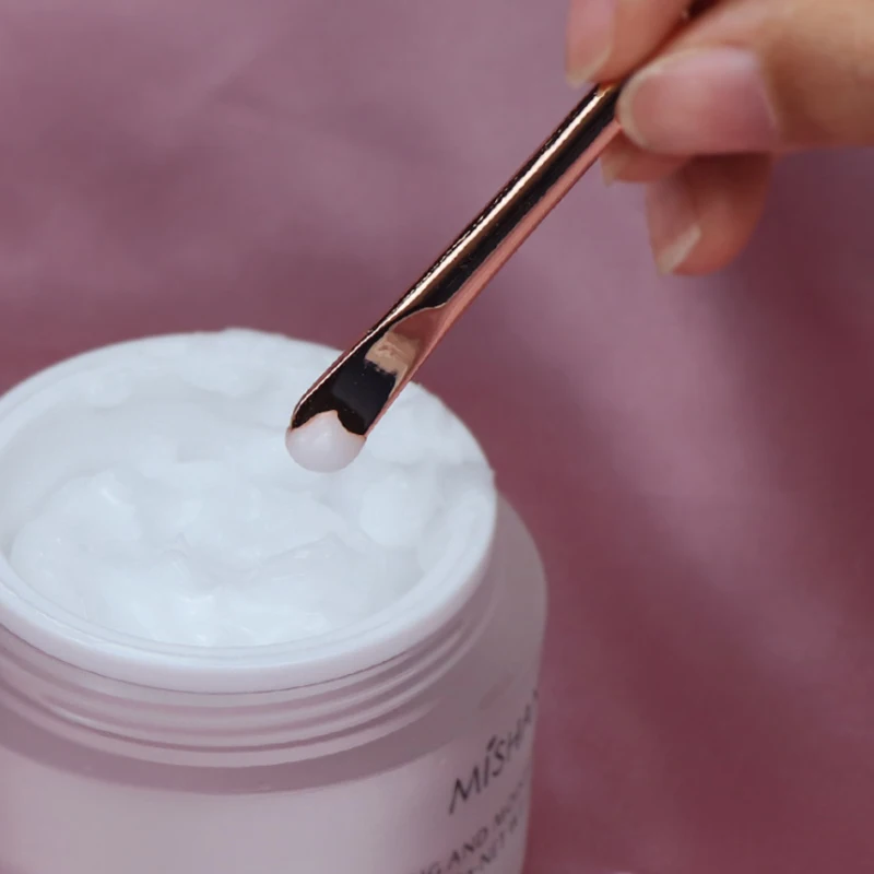 In stock private label luxurious zinc alloy eye cream golden spoon mini cosmetics face spatula