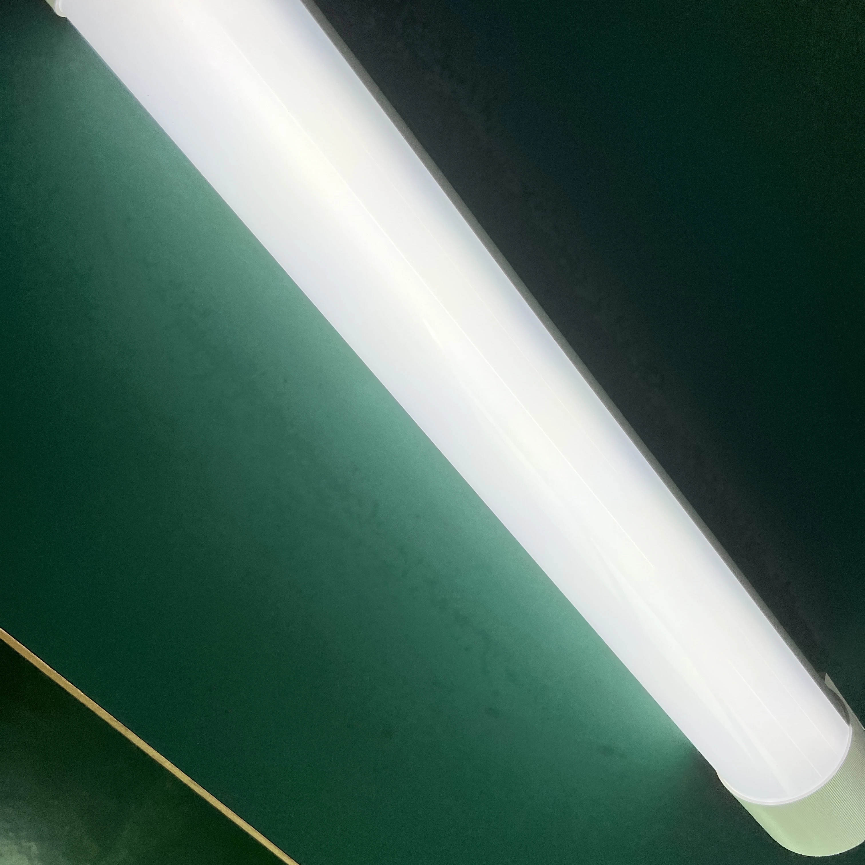 Emergency 3 hours LED tube light LED emergency backup lighting kit IP66 LED Vapor Tight Garage Light Fixture 5000K Daylight