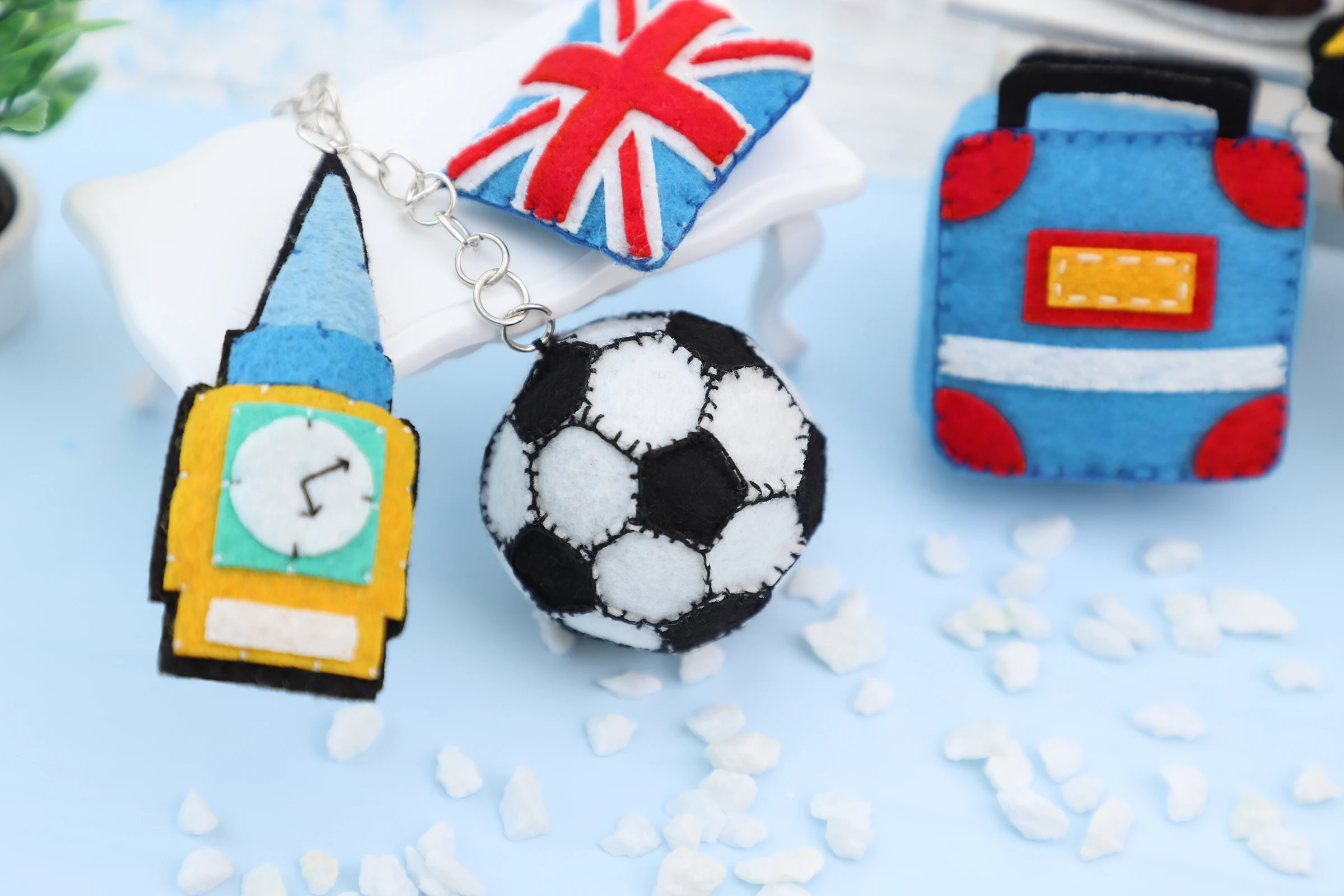Dropshipping Non Woven Diy Sport Couples Fashion Keychains Pendant Luxury Keychain Toys