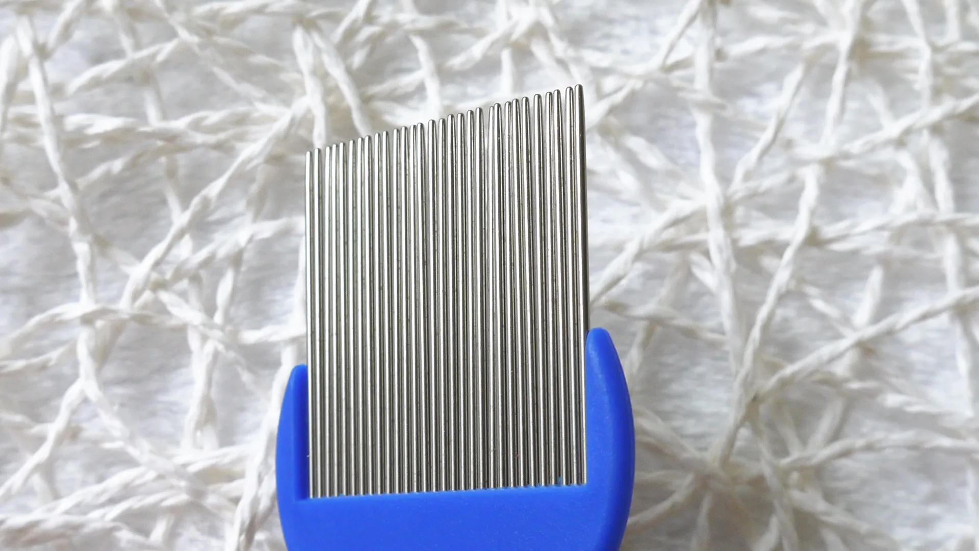 Волосы для вычесывания вшей кисти Терминатор тонкой яйцо пыли Nit и не оставляют следов из нержавеющей стали гребень блохи