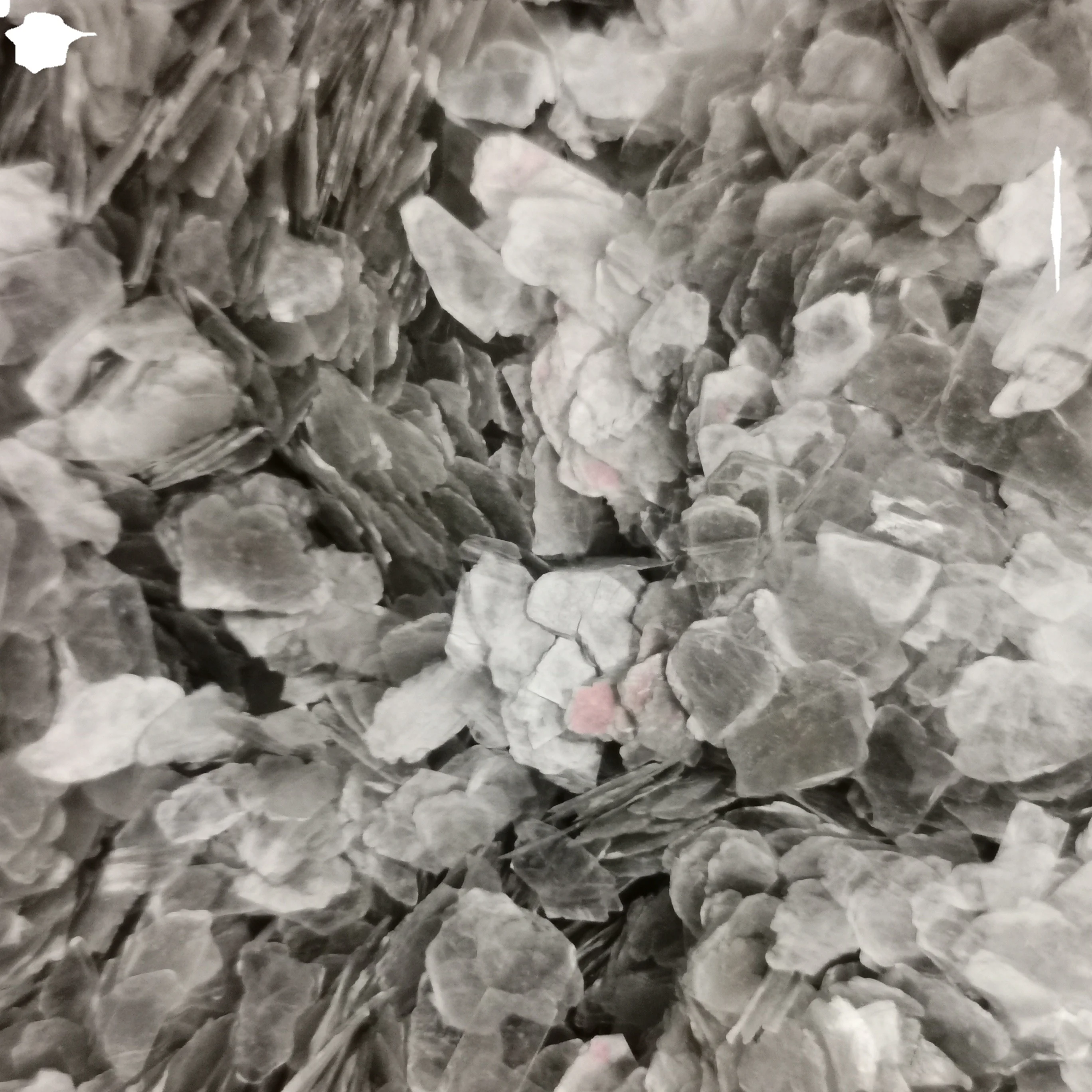 
Mica scraps 