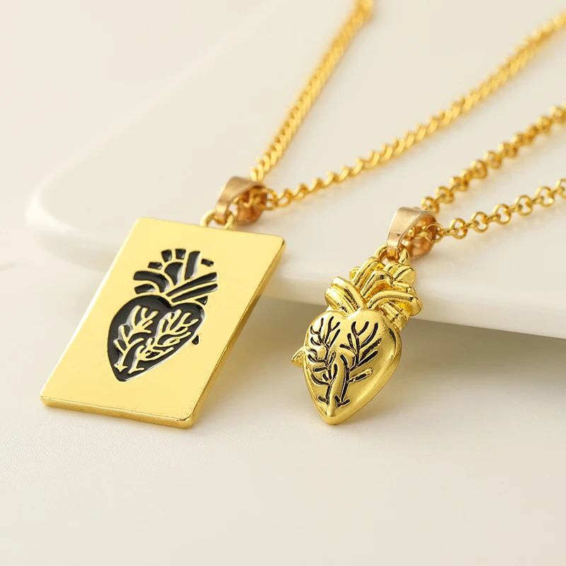 New fashion personality jewelry gold heart a pair of necklace couple alloy necklace manufacturers hot sales