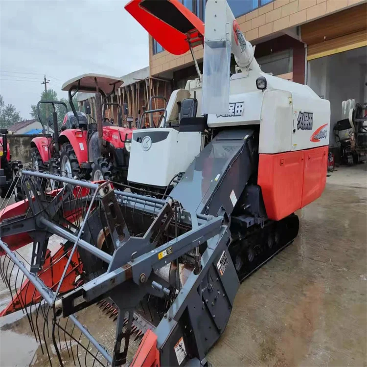 Cheap Price Used PRO688Q Full Feeding used rice combine harvester Japanese brand kubota 2021 for sale