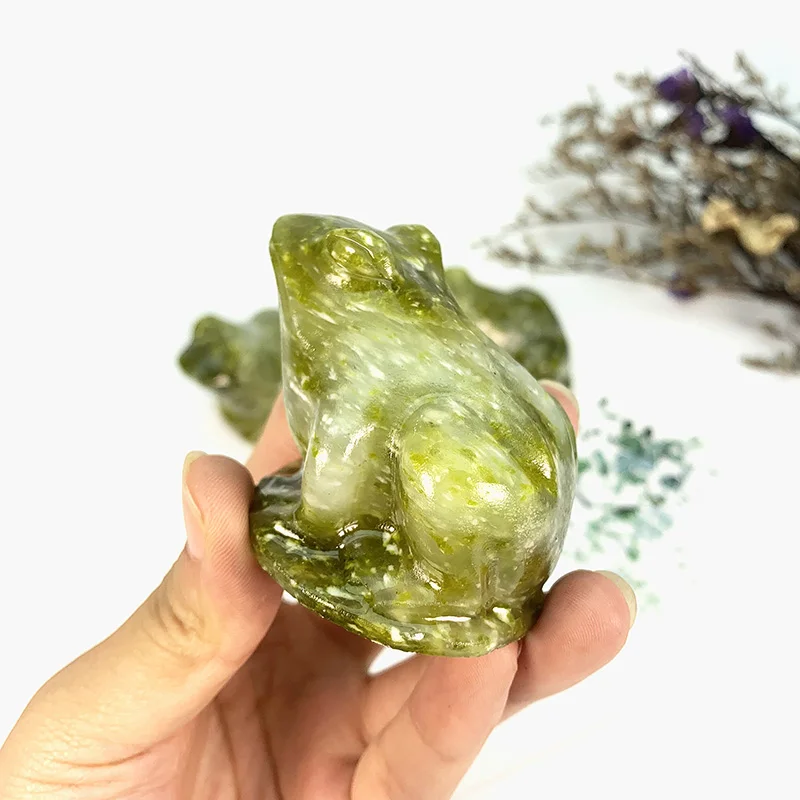 wholesale spiritual rock natural green jade frogs healing stone caving meditation crystals frogs gemstone green jade frogs
