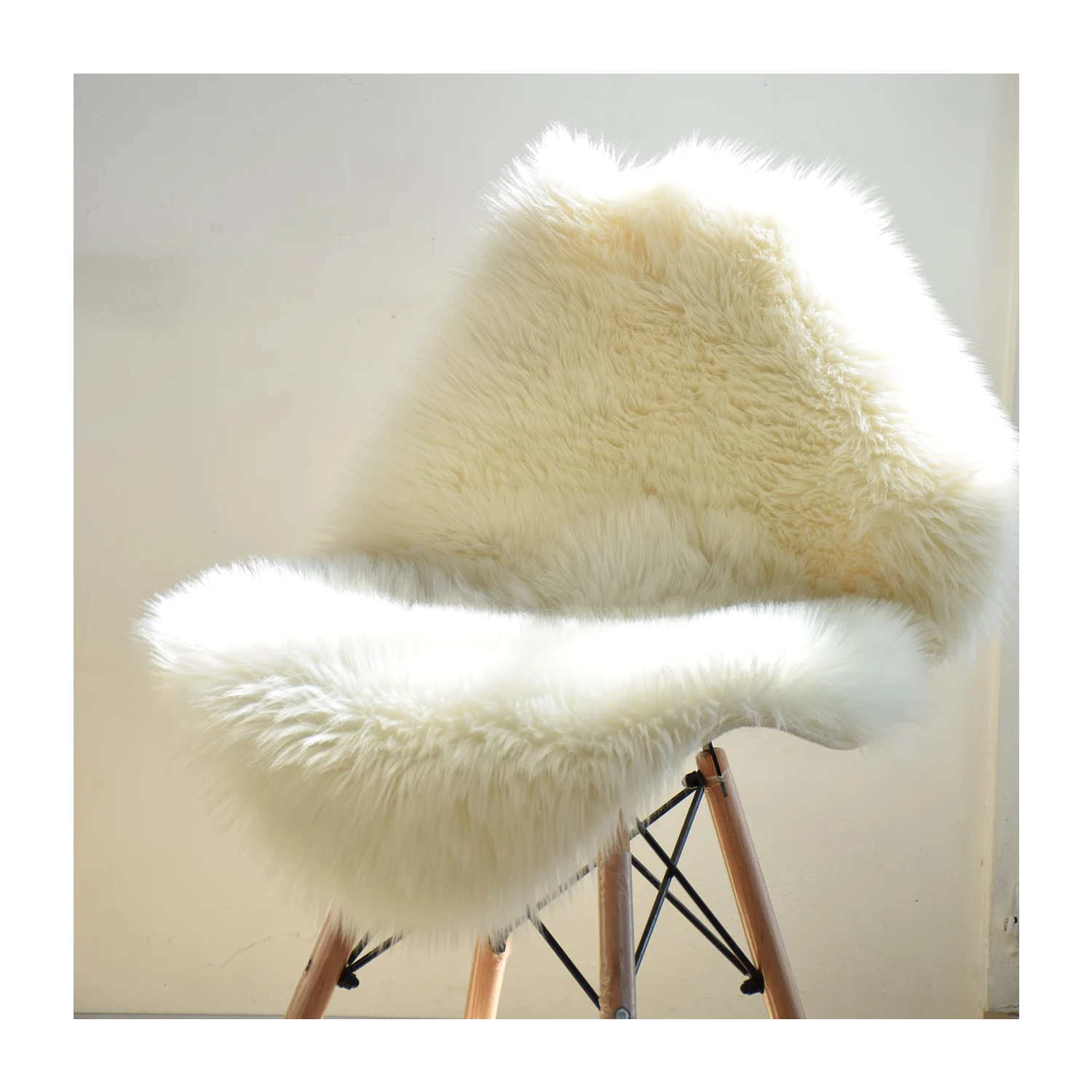 Super Soft Comfortable Shaggy Pile Home Decor for Living Room Hall Bedroom Kids Room Faux Fur Sheepskin Rug