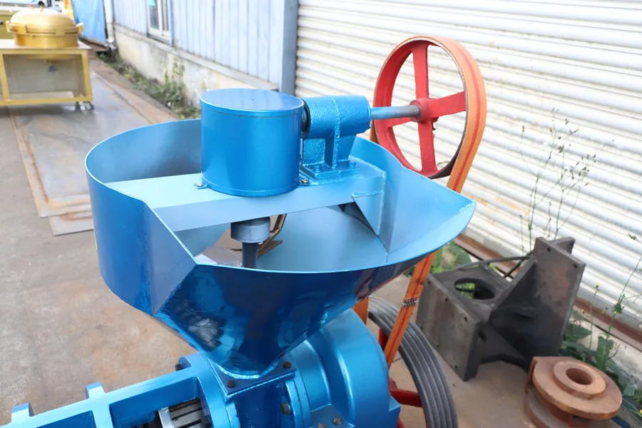 YZYX120 Commercial Medium And Large Oil Fryer Press Fried Peanut Rapeseed Walnut Sesame And Soybean Spiral Oil Press Machine