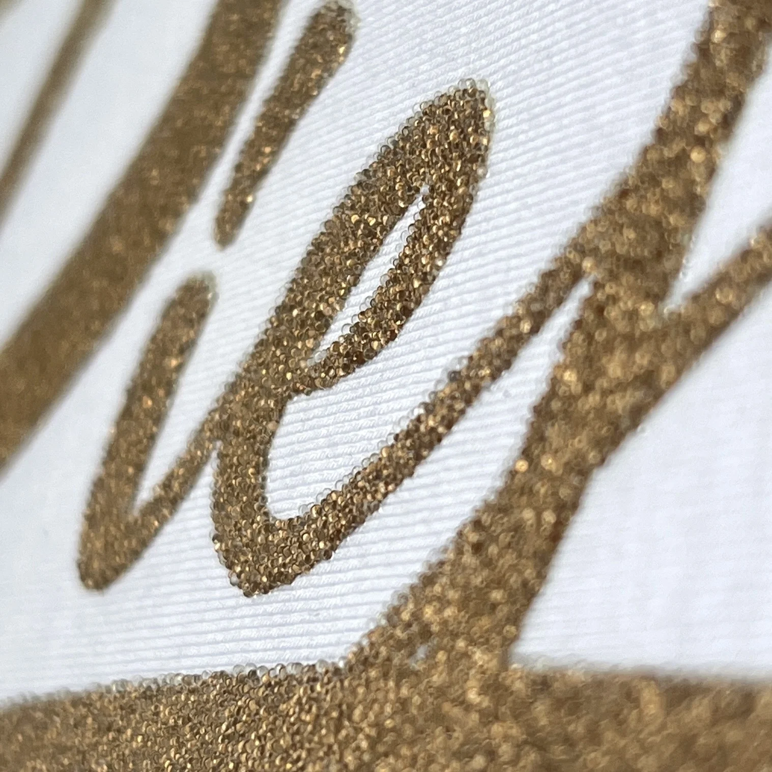 Factory-Direct Customized Caviar Beads Heat Transfer Glitter Patch for T-Shirts Loop Fold Clothing Label