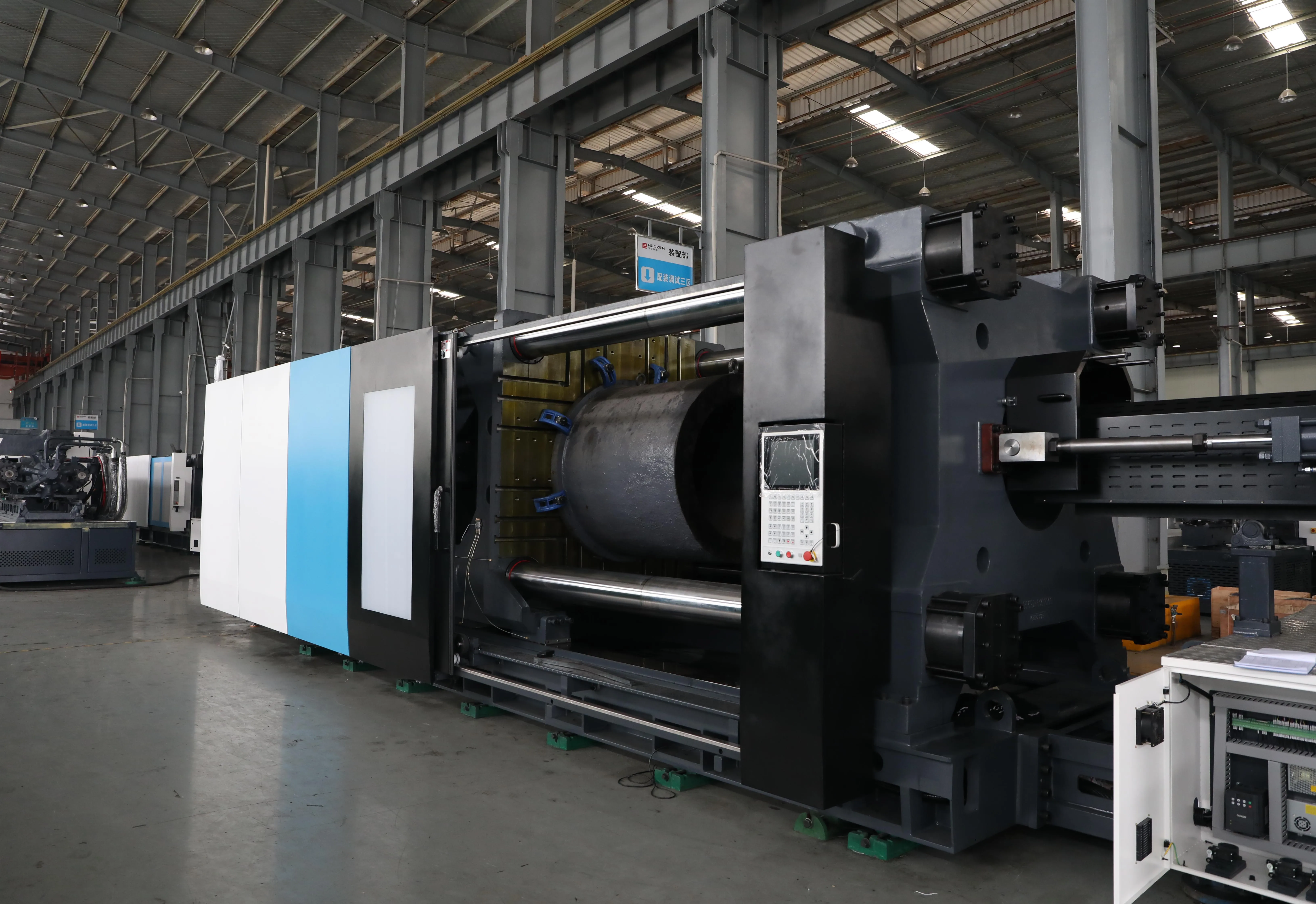 HS-1600 Full Automatic Horizontal Bumper Injection Molding Machine Plastic Auto Parts Making Machine Car Bumper Making Machine