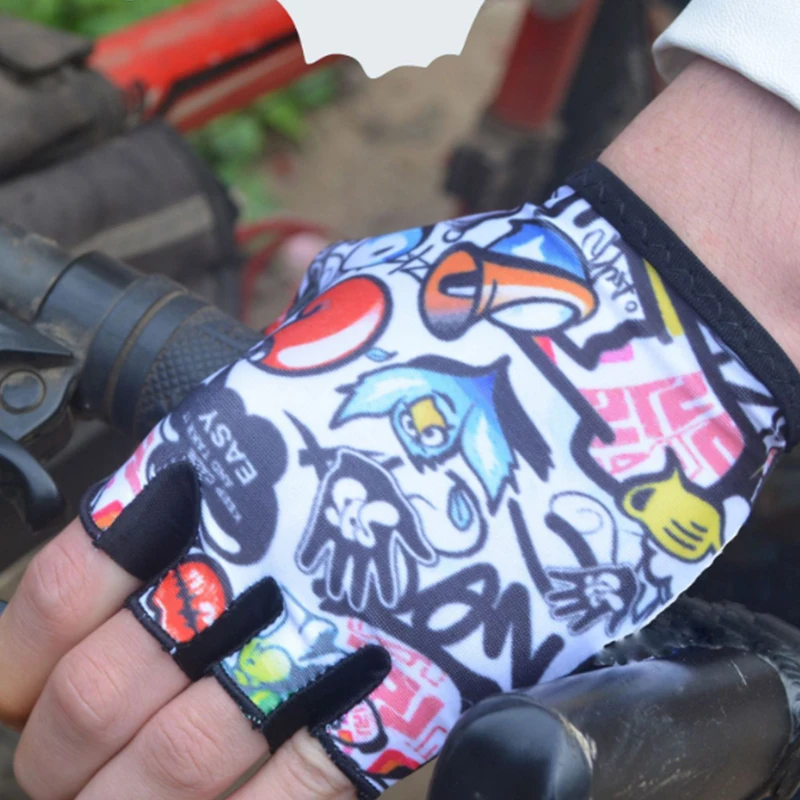 
Manufacturer customized 2020 fashion children half finger cycling gloves comfort abrasion resistance bicycle sports gloves 