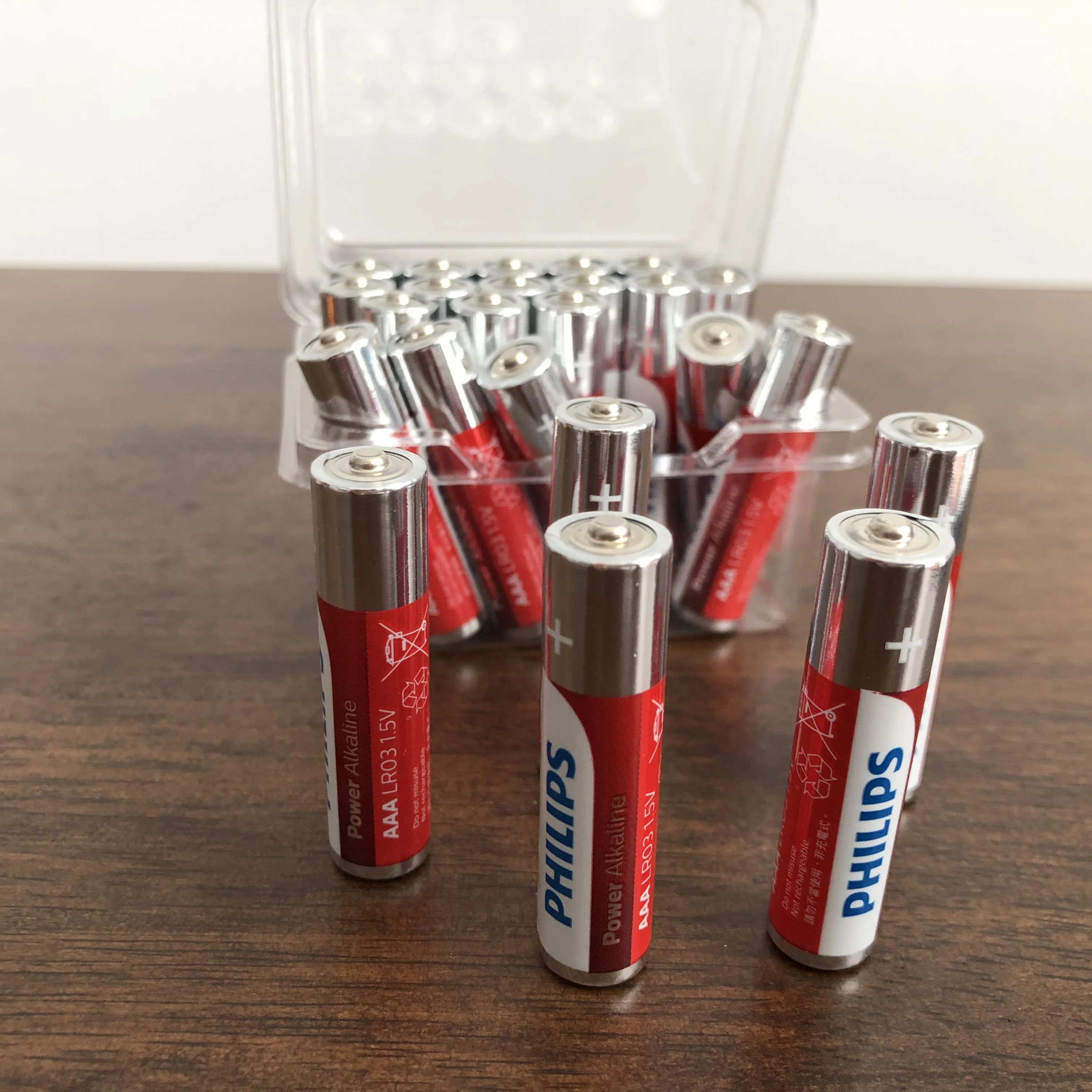 Super Long Lasting Electronic Toy 24 Pcs Philips 1.5V AAA Alkaline Batteries