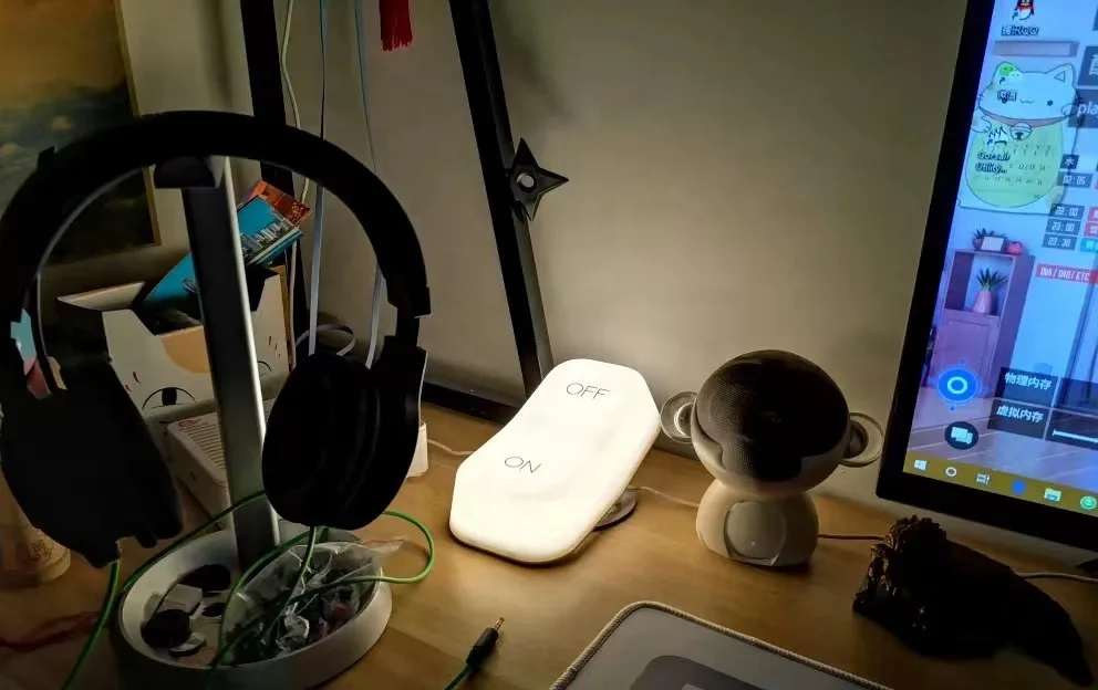 ON-OFF Creative mini energy-saving charging gravity sensor light for kids