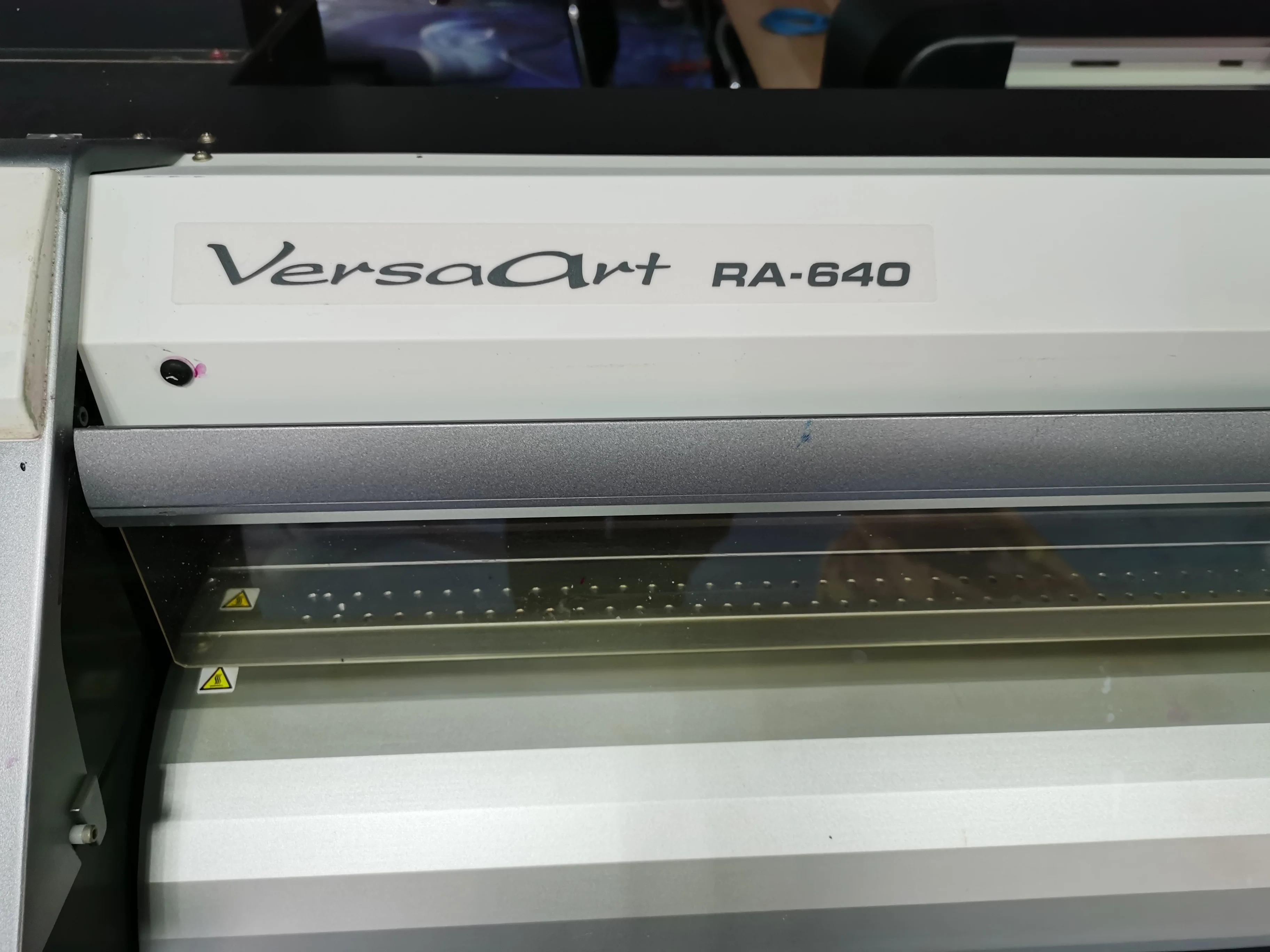  Б/у цифровые принтеры roland RE640 плоттер для легкой резки автомобильных наклеек принтер горячая
