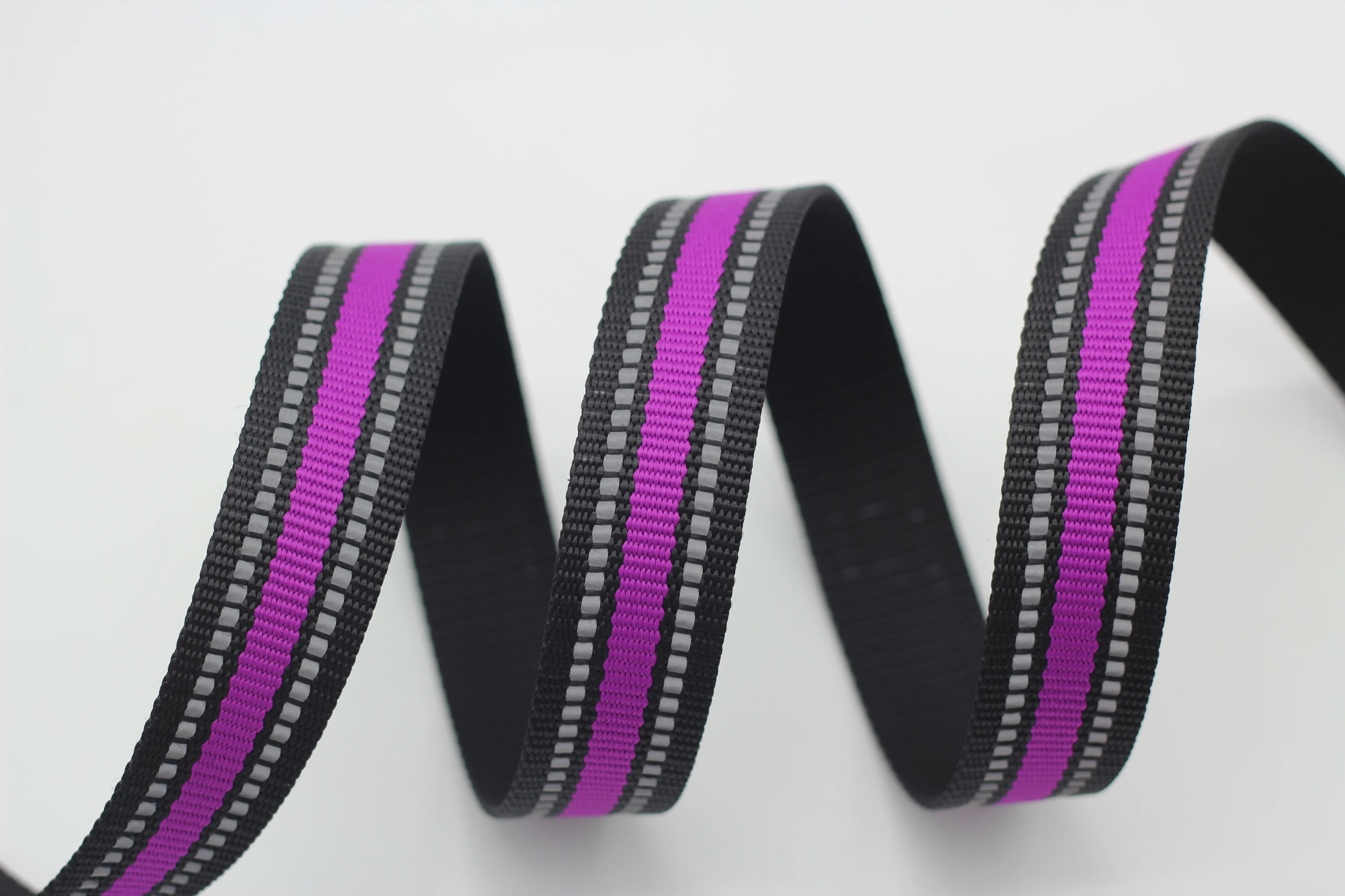 Factory Wholesale Popular 25mm Woven polyester Webbing Two Light Reflective Ribbons Pet vest Reflective webbing