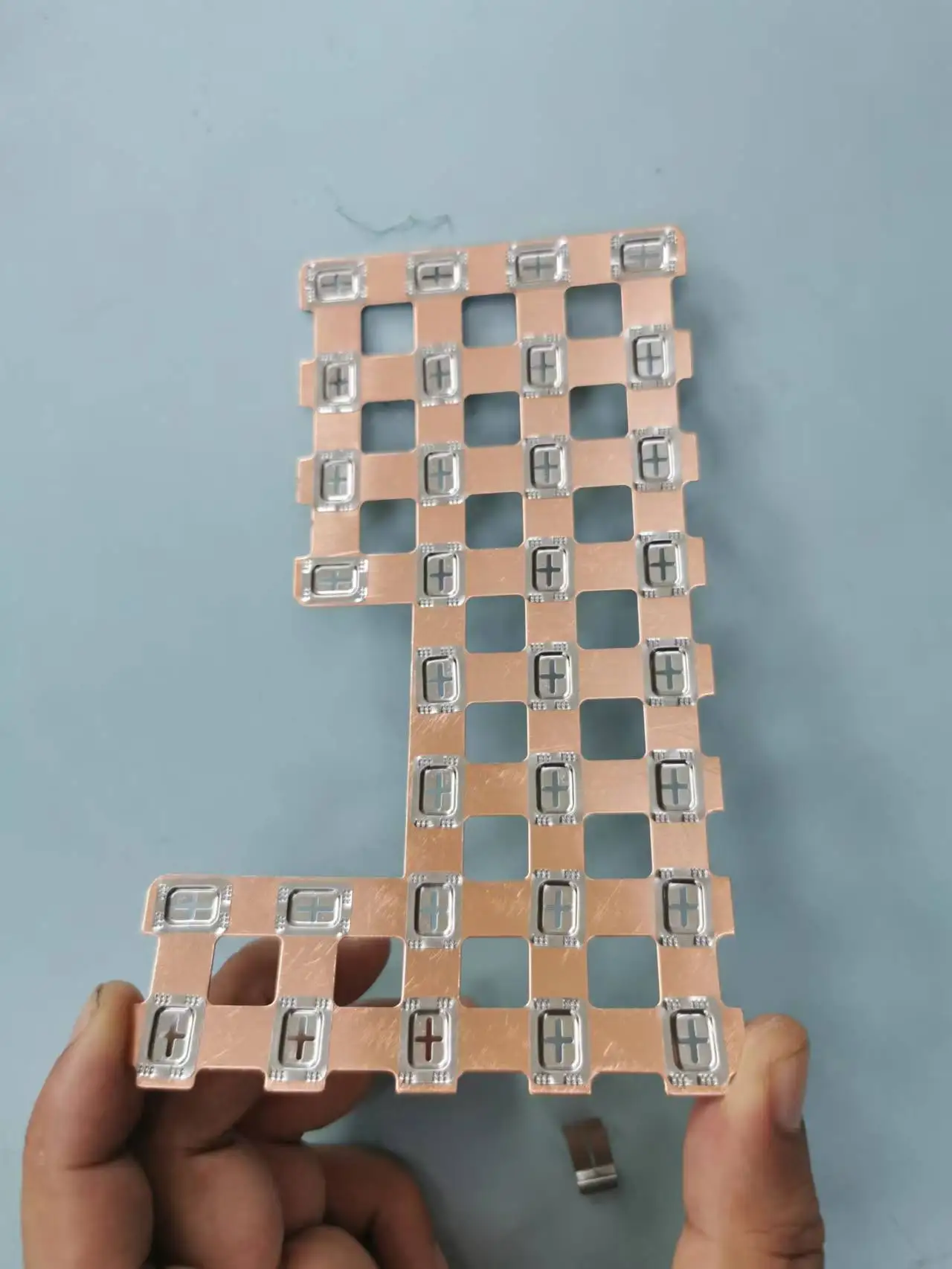 WELLGO Automatic New Tin Plating Round 38Mm 25Mm Pvc Battery Copper Prismatic Cell Busbar Caps