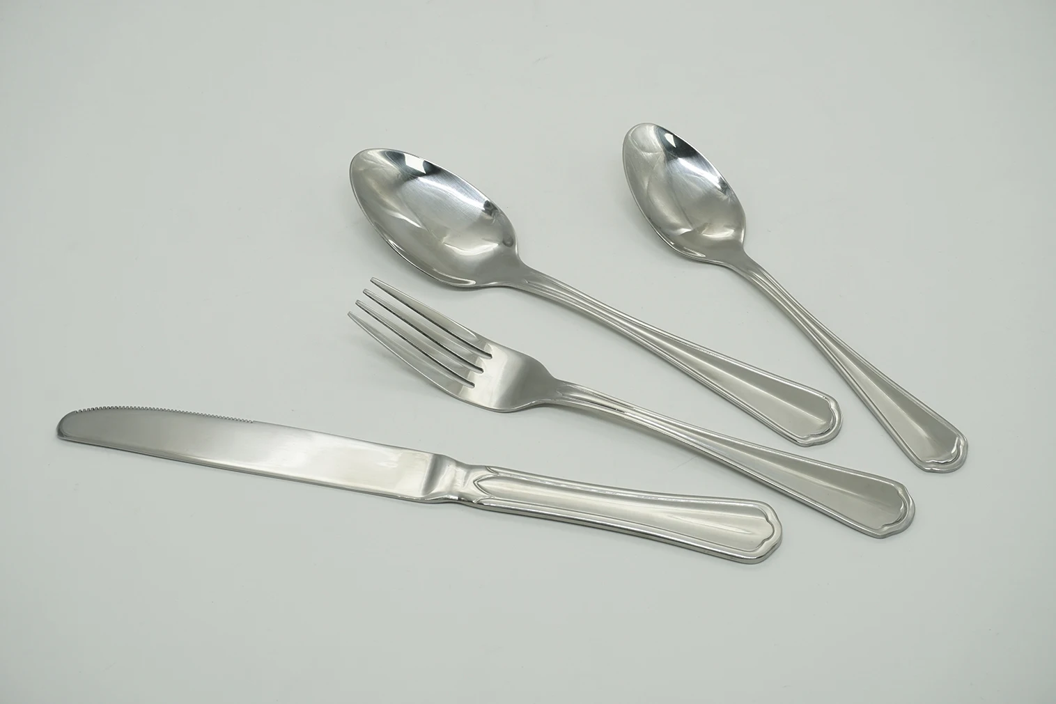 best selling palace cutlery set silverware set stainless steel 410/430/201 flatware set for wedding restaurant