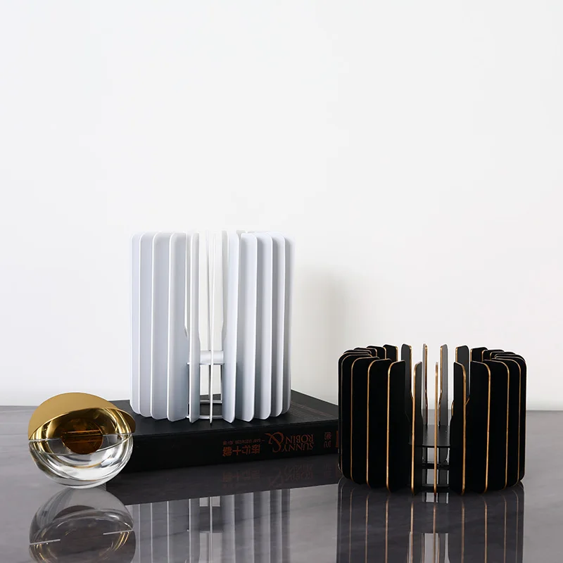 
Wholesale Best-selling Light Luxury Household Stainless Steel Candlestick 