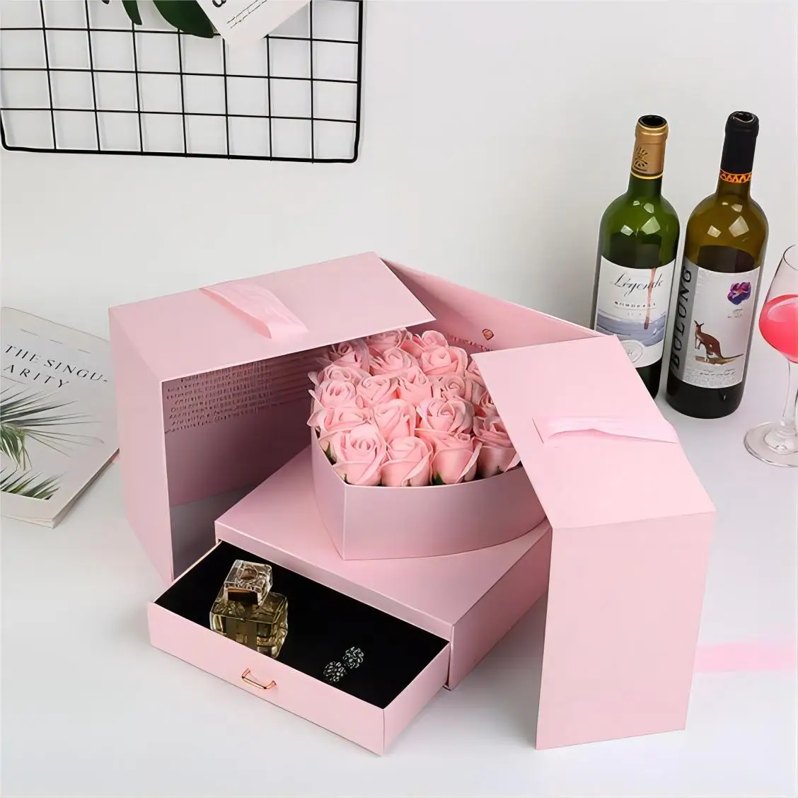 Custom Heart Shaped Unique Love Rose Bouquet Flower Two Piece Neck Paper Boxes for Luxury Gift Packaging