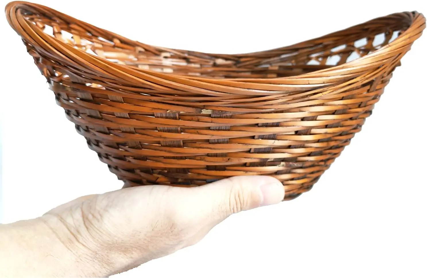 small size 100% Handmade Basket woven from natural bamboo suitable for kitchen storage gardening food collection serving