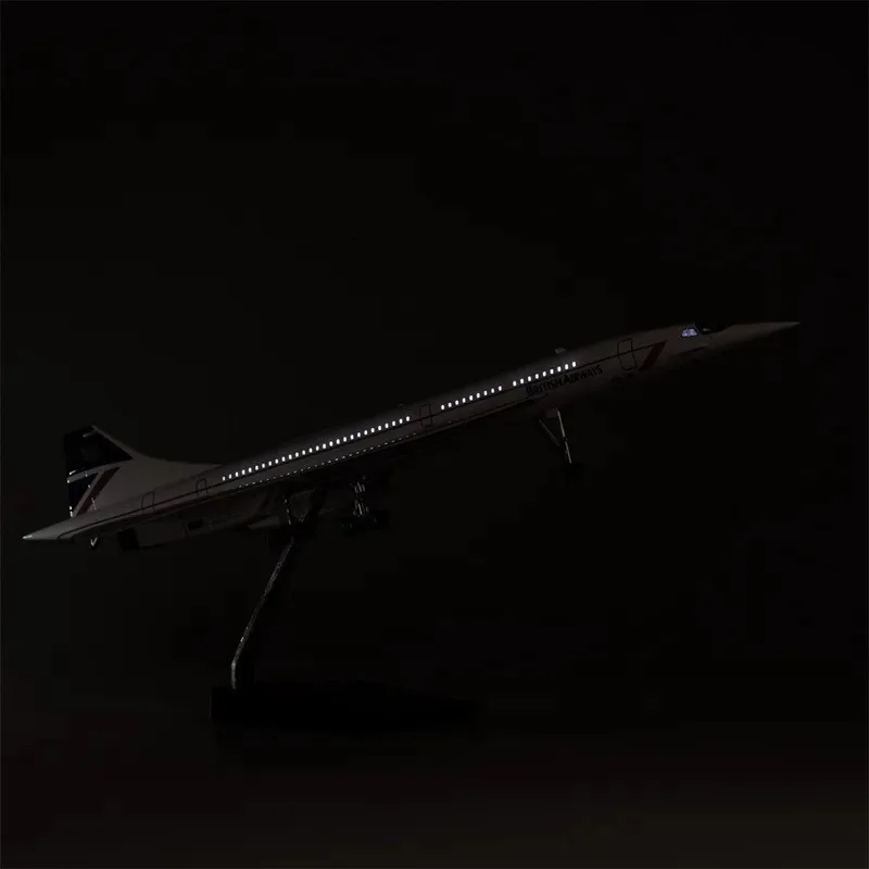 Модель самолета 1/124 масштаба 50 см Singapore Airlines Concorde со светодиодными и посадочными шестеренками