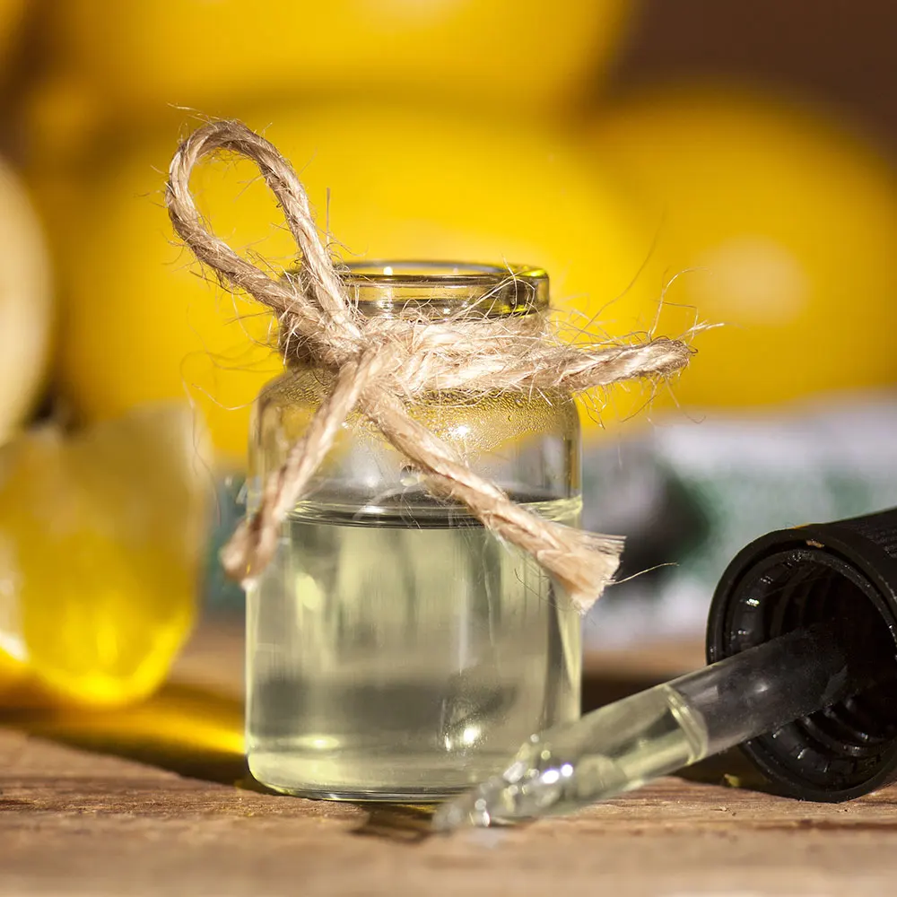 Factory Wholesale Citral 5392-40-5 Citral 3,7-Dimethyl-1,2,6-octadienal Used as a flavoring agent to prepare lemon essence