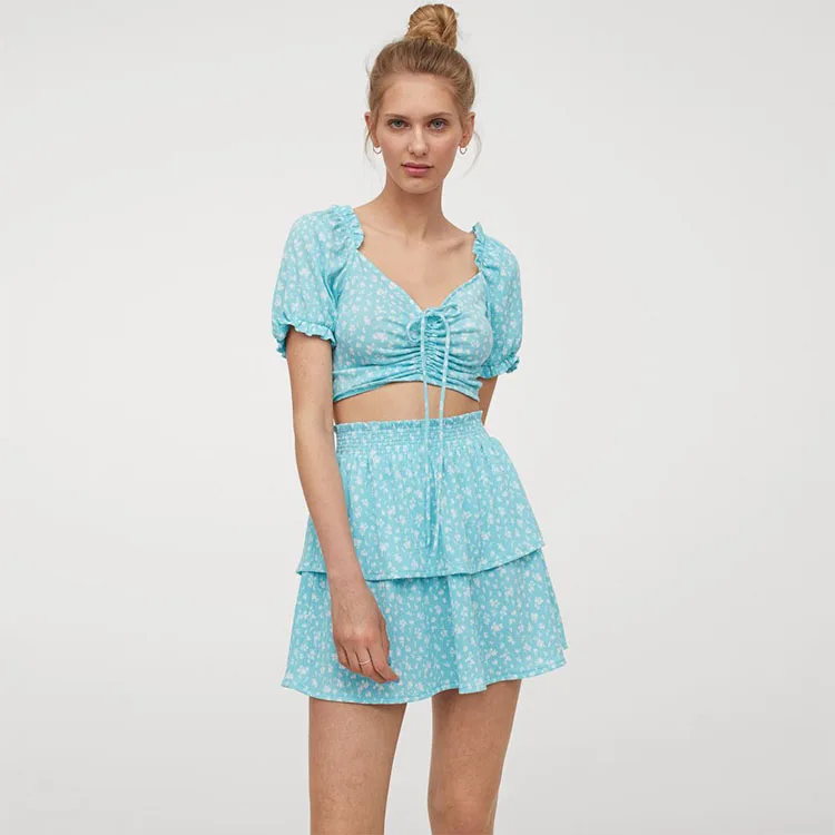 Мини-юбка в Корейском стиле с широким воланом на талии