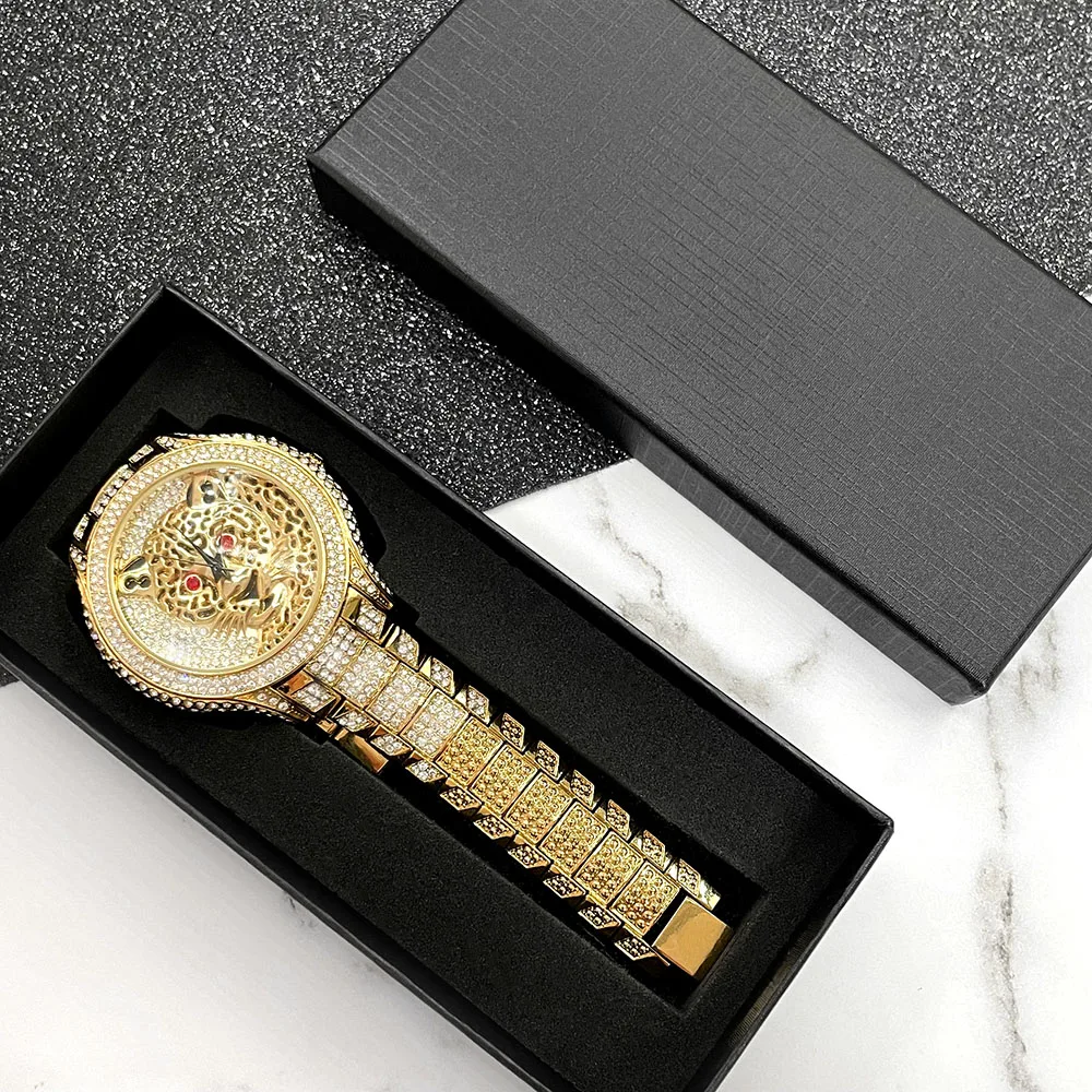 Factory Wholesale Handsome Lifelike Leopard Watch Luxury Red Diamond Eye Gold Plated Lucky Watch For Men