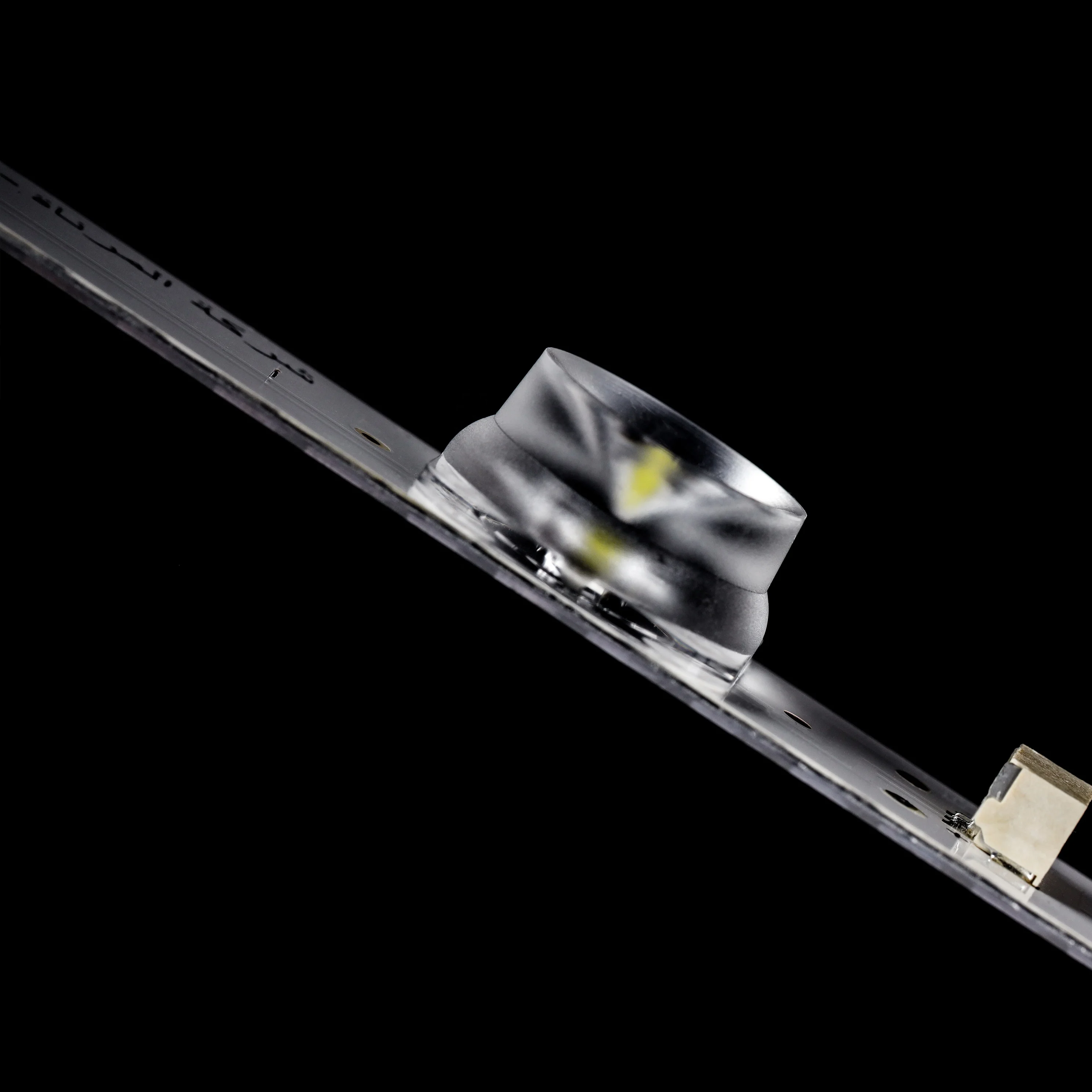 Factory high quality 067 LED Strip USE for Sh/arp/ 32inches JL.D32061330-105GS-M used for LE8832C TV LED Bar